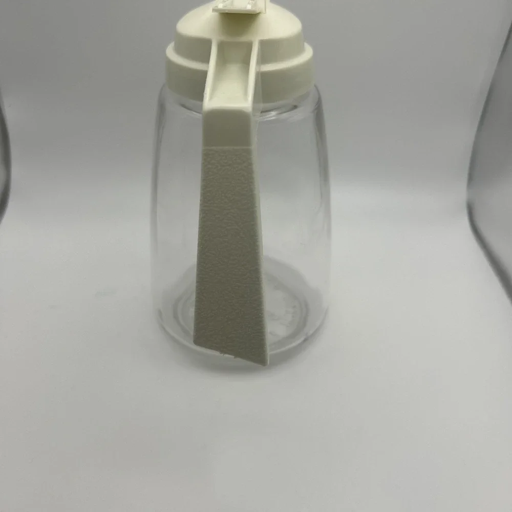 Vintage Federal Housewares Fedco Corp. Syrup / Creamer Dispenser‎ Yellow Lid